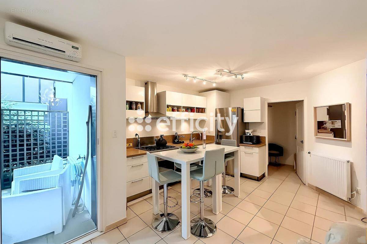 Appartement à SAINT-FONS