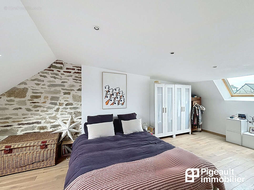 Maison T7 à vendre - 5 chambres - Rennes - Sainte Thérèse - Jardin - photo 6