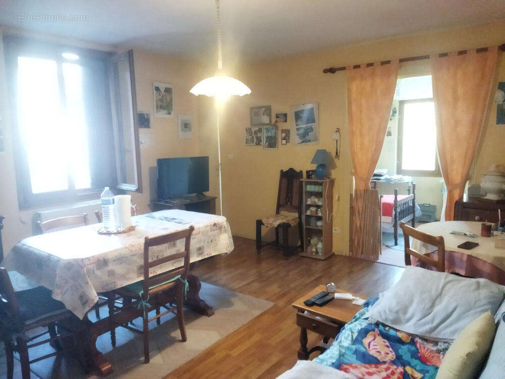 sam salon - Maison à CAHORS