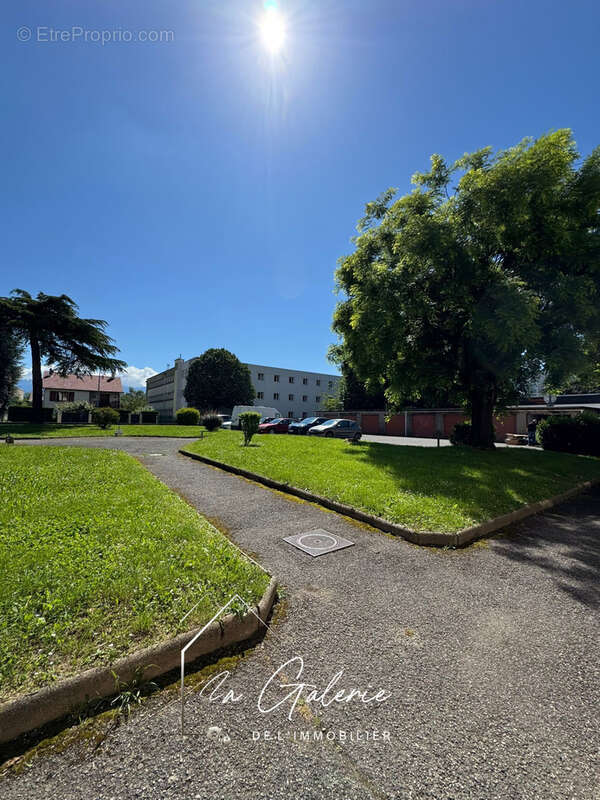 Appartement à SEYSSINET-PARISET