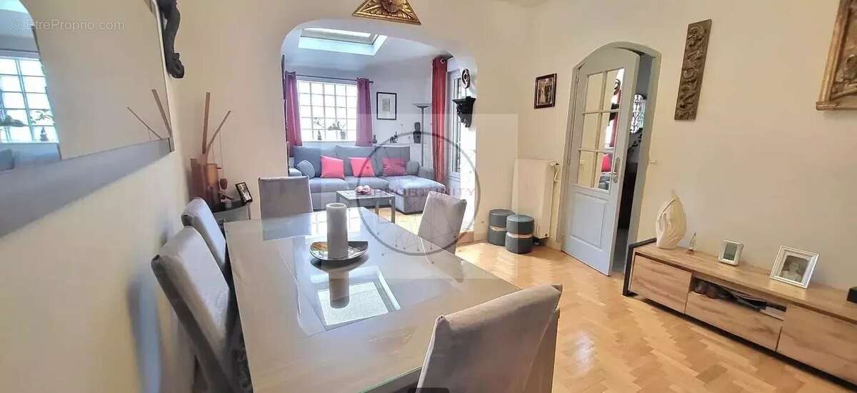 Maison 119 m² à Montreuil  - photo 3