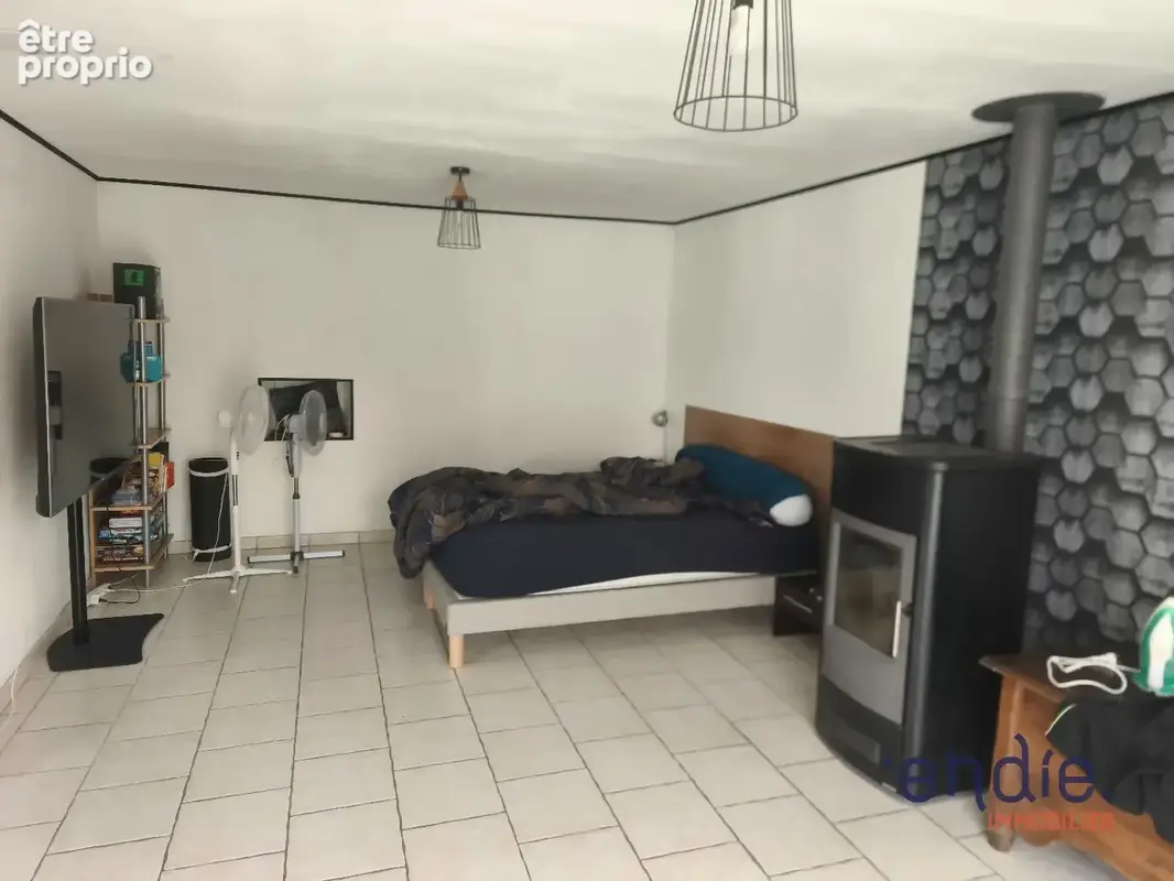 Louroux bourbonnais : maison renovee 5 pieces avec dependances et terrain - photo 5