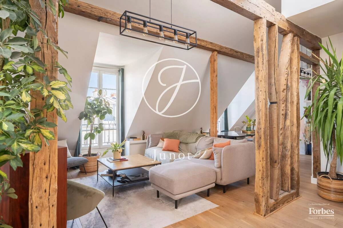 Appartement à PARIS-11E