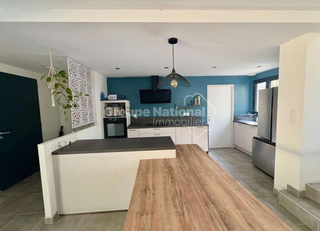 Maison à SAINT-JEAN-DE-CORNIES