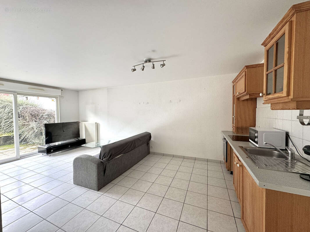 Appartement à LA ROCHE-SUR-FORON