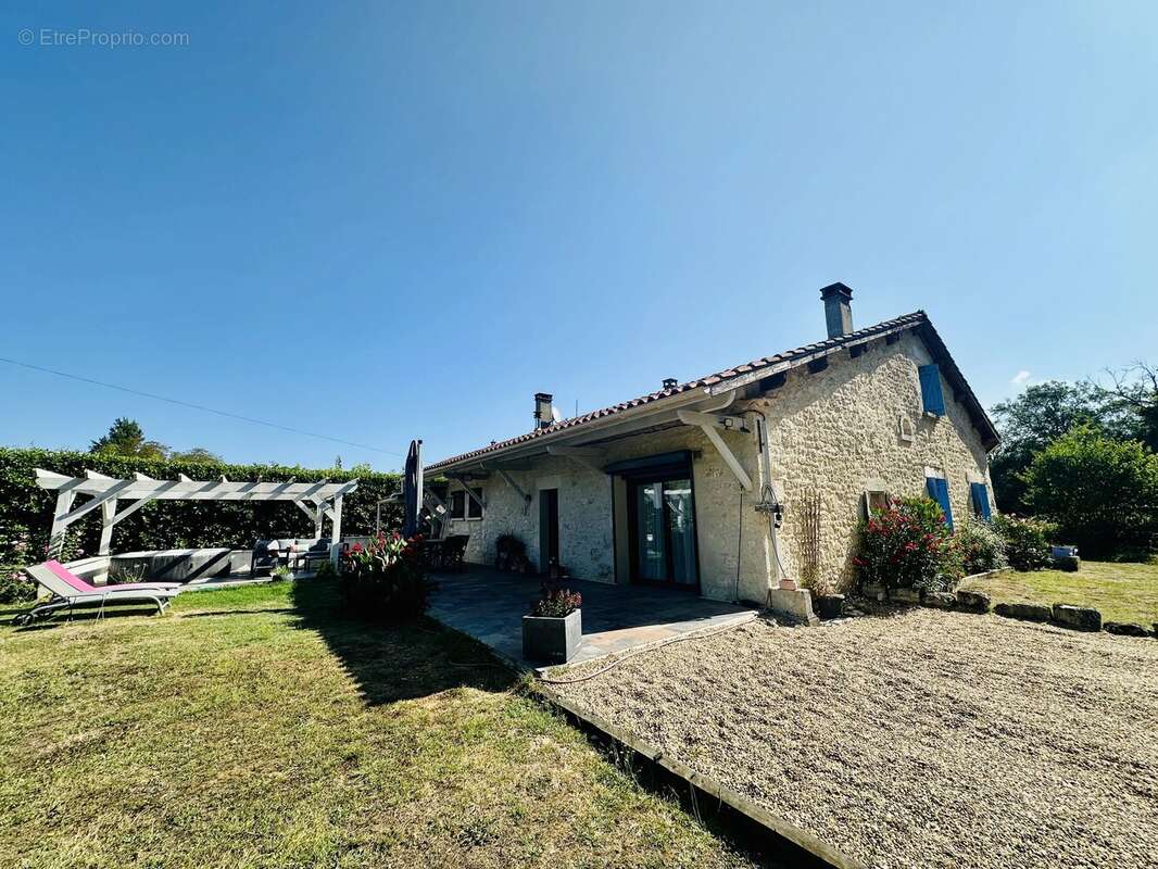 Maison à EYMET