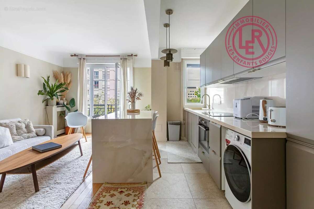 Appartement à PARIS-15E