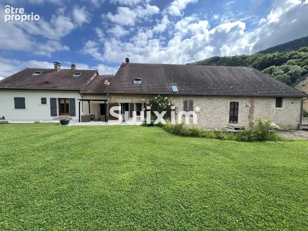 Maison 12 pièces 339 m² à vendre à Lons-Le-Saunier (39000) - photo 7