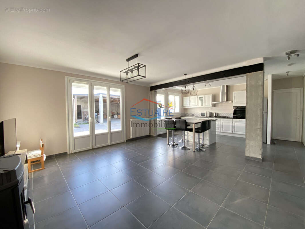 Maison à LE TEMPLE-DE-BRETAGNE