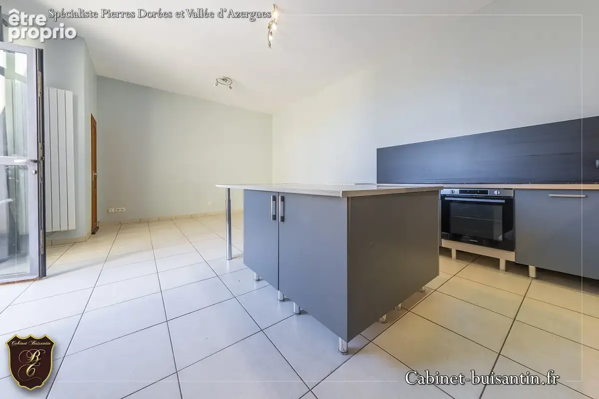 Plain-pied avec terrasse, parking et garage - photo 2