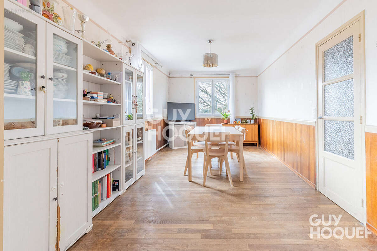 Maison à SAVIGNY-SUR-ORGE