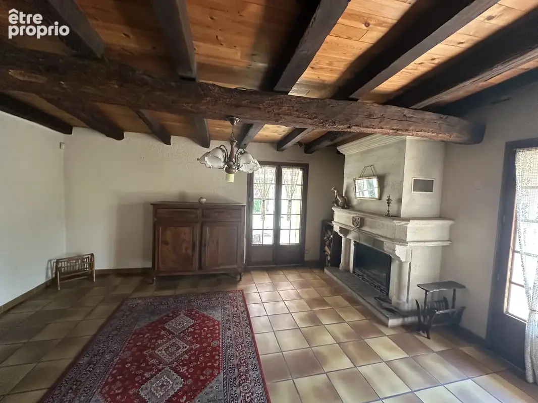 Maison de 196 m² avec double garage et atelier - photo 6