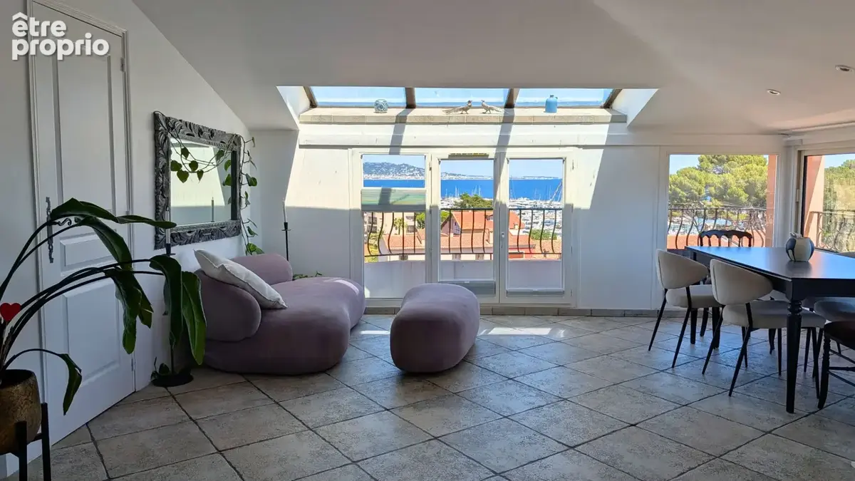 La Napoule - vieux village - vue mer - photo 5