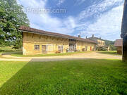 Maison à DOMMARTIN-LES-CUISEAUX