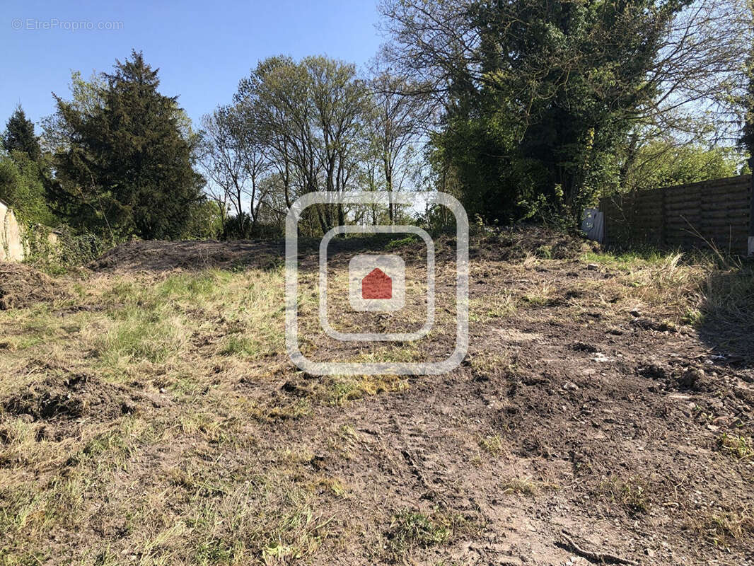 Terrain à EVERGNICOURT