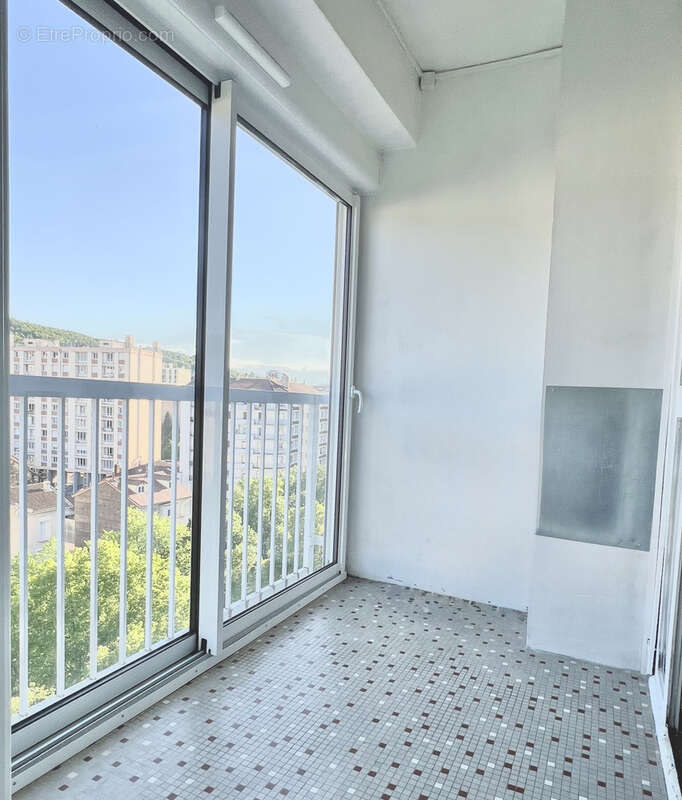 Appartement à SAINT-ETIENNE