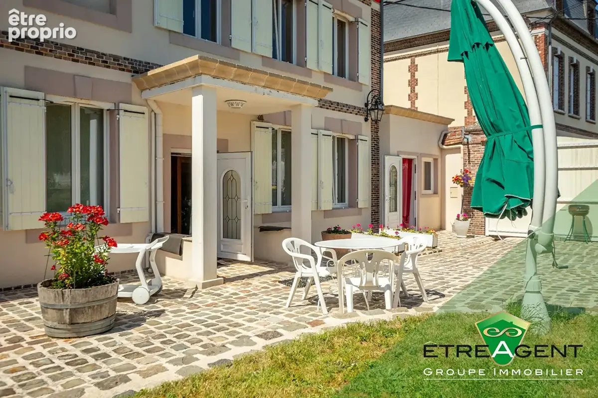 Maison LA NEUVE LYRE - 170 m² - 3 chambres - photo 3