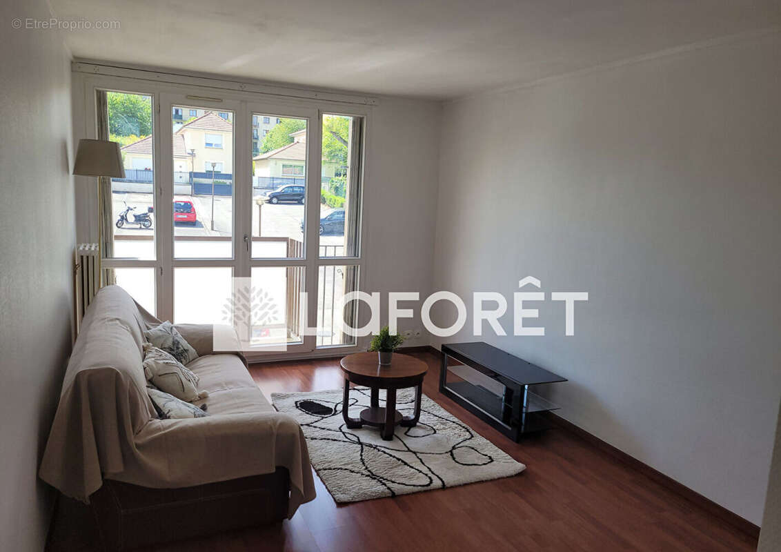 Appartement à THIAIS