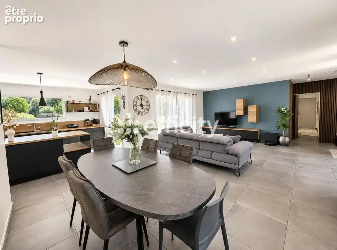 Maison 5 pièces 140 m² à vendre à Saint-Montan (07220) - photo 6