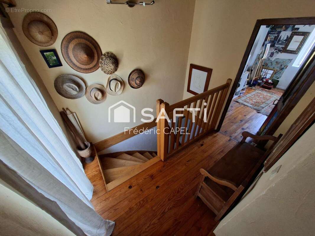 Maison 93 m² à Castres  - photo 3
