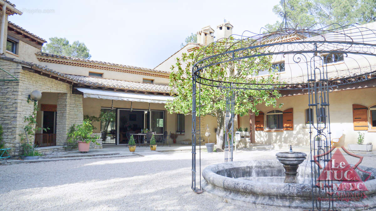 Maison à ORANGE