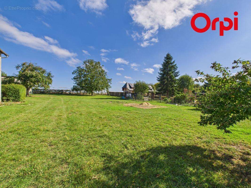 Maison à MONTREUIL-L&#039;ARGILLE