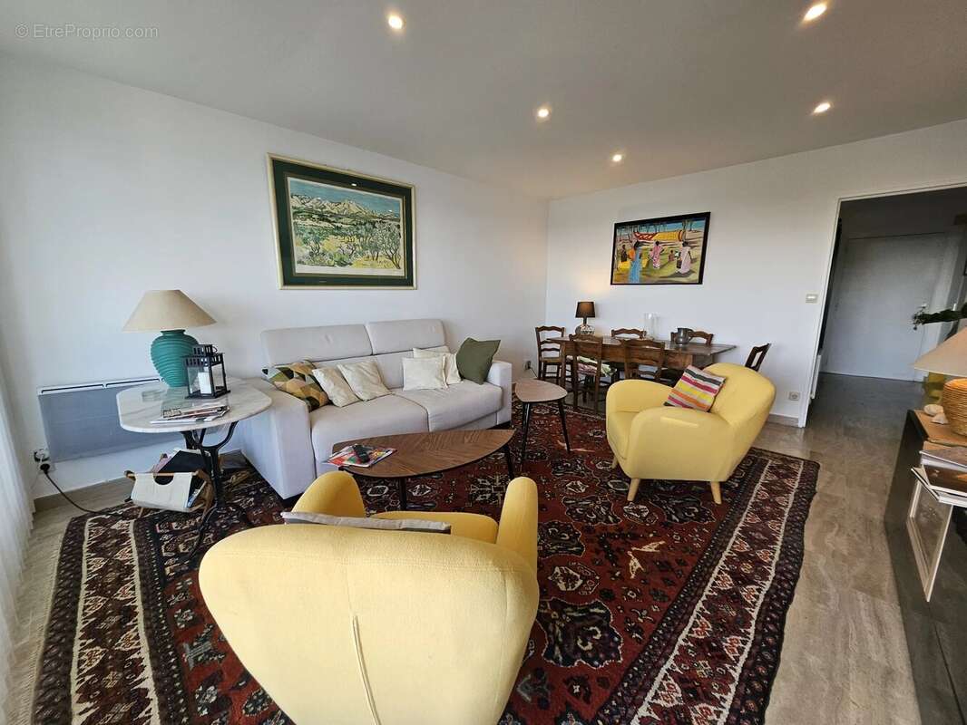 Appartement à VILLENEUVE-LOUBET