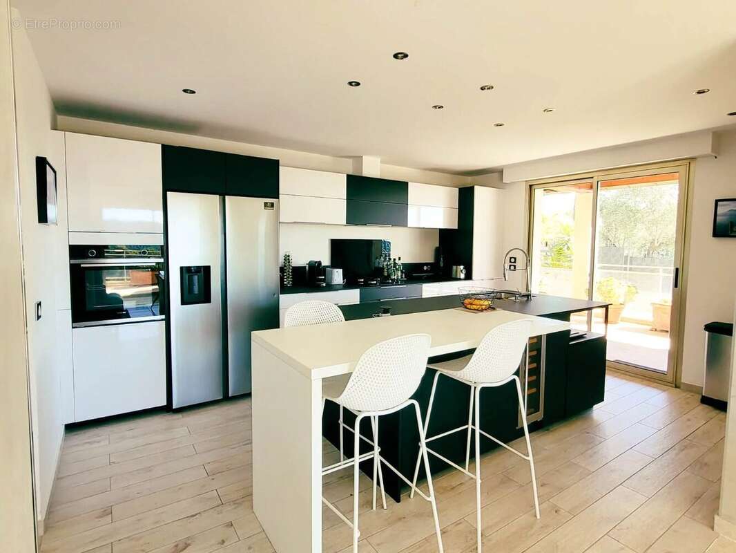 NICE CREMAT - Villa familiale avec piscine et terrains de jeux - photo 6