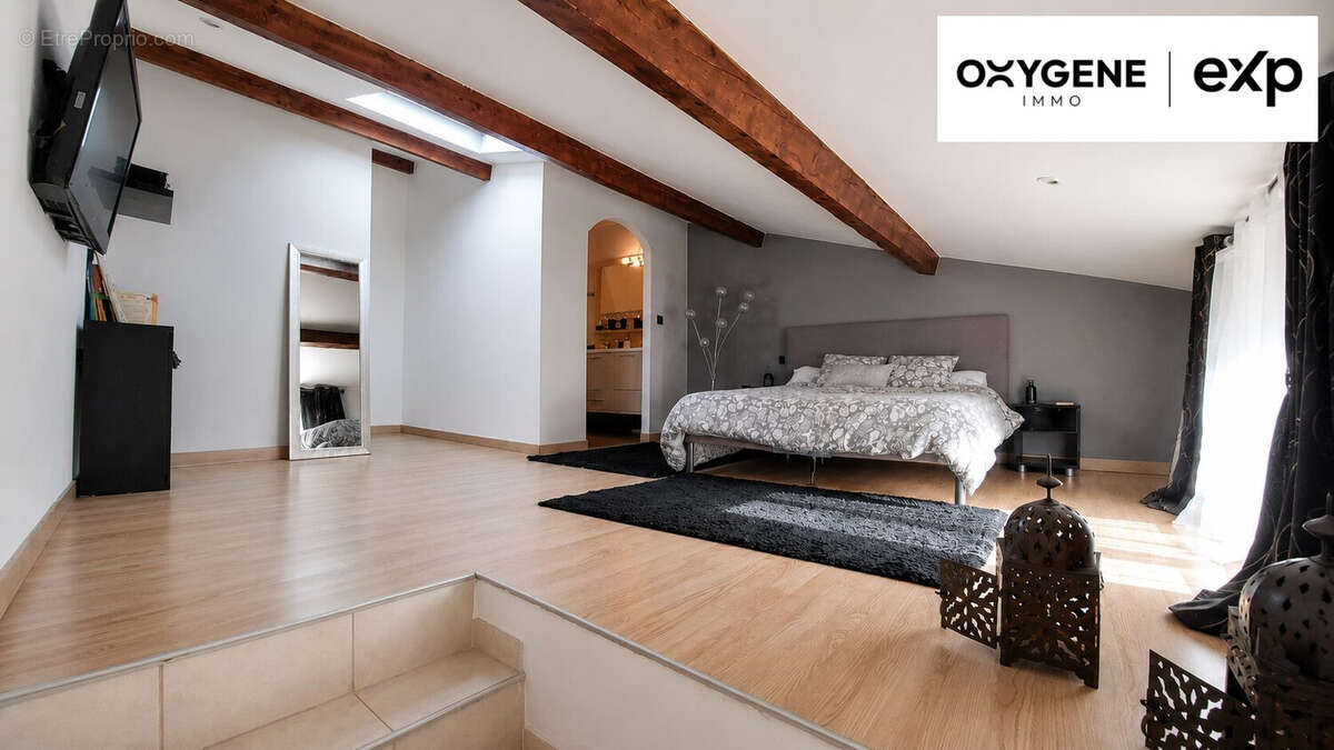 Maison 238 m² à Corneilla-La-Riviere  - photo 7