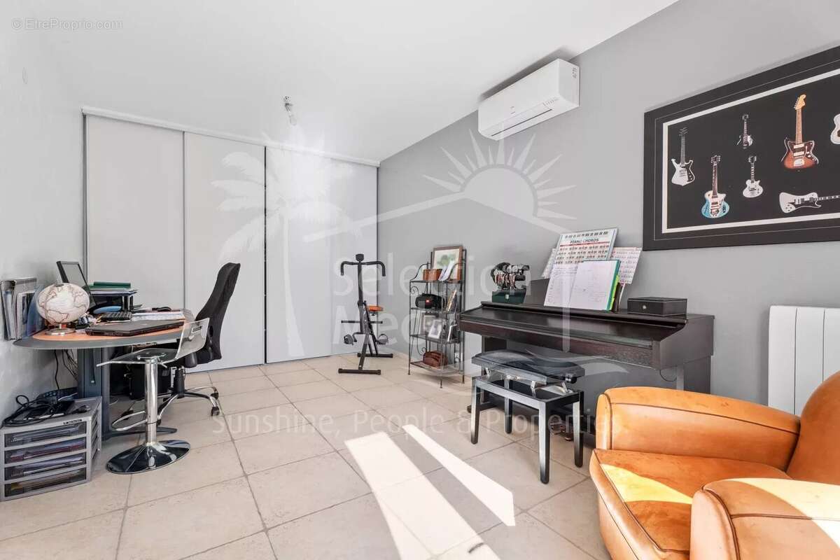 Maison à MOUANS-SARTOUX