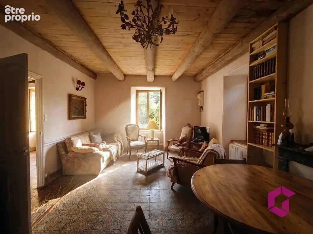 Maison de caractere en pierre de 170m2 au coeur de l'auvergne - photo 8