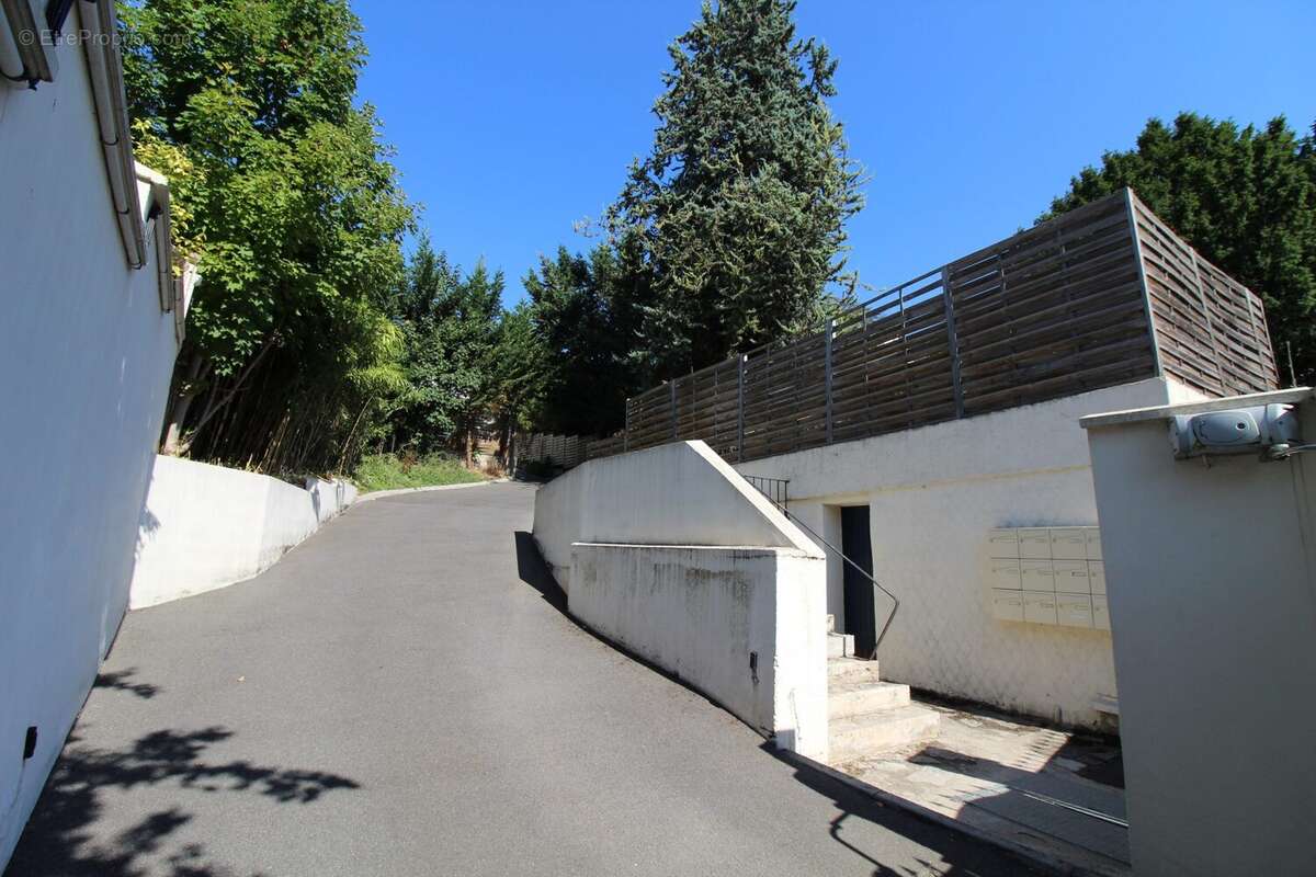 Appartement à CHAMPIGNY-SUR-MARNE