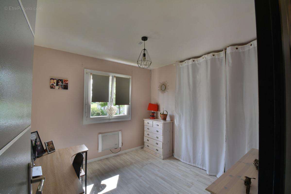 Maison à SAINT-ALBAN-AURIOLLES