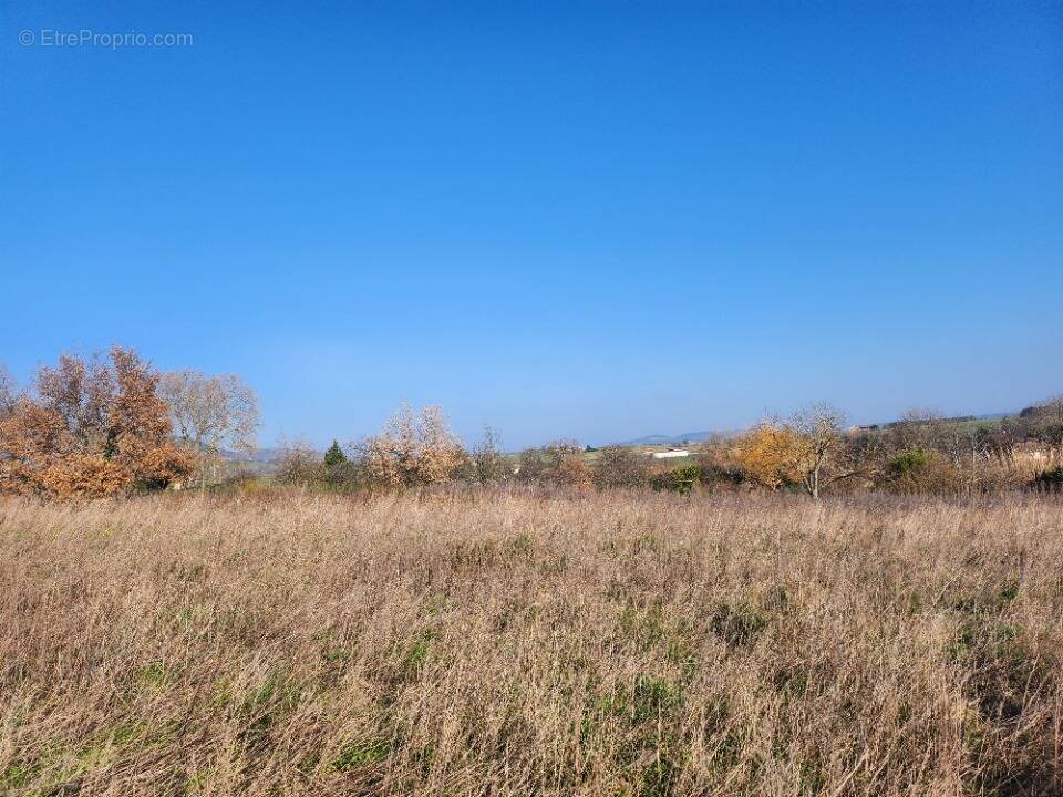 Terrain à VERIN