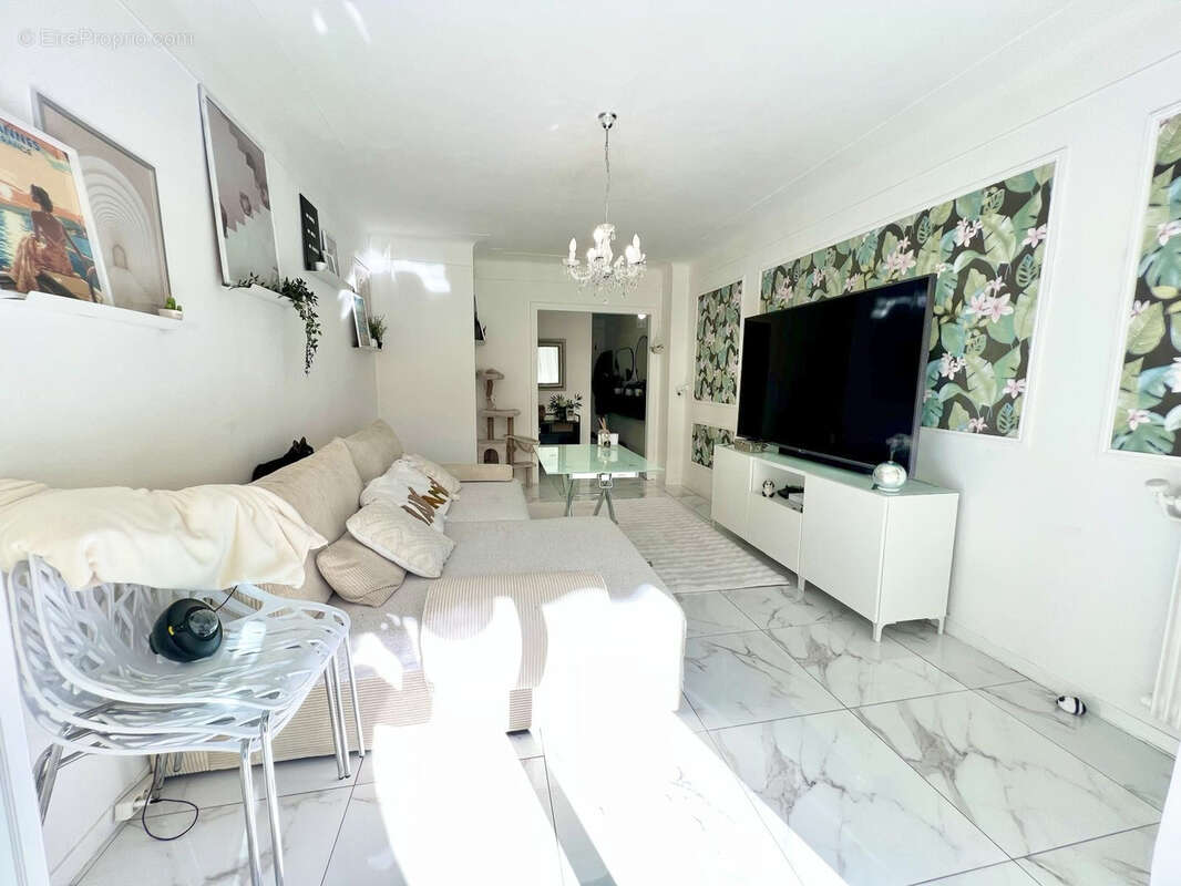 Appartement à LE CANNET