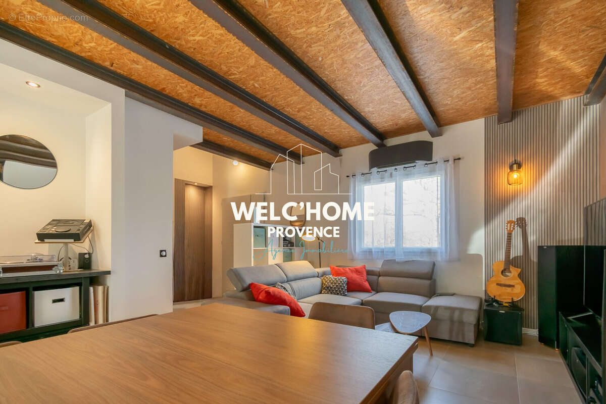 Maison à SAINT-JULIEN