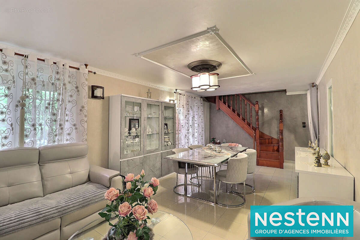 Maison à VILLEURBANNE