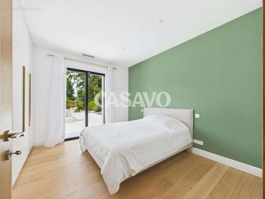 Vente Maison 5 pièces de 152m² - 33850 Léognan - photo 15