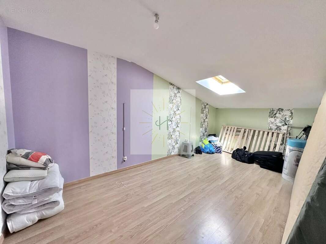 Appartement à VIVIERS