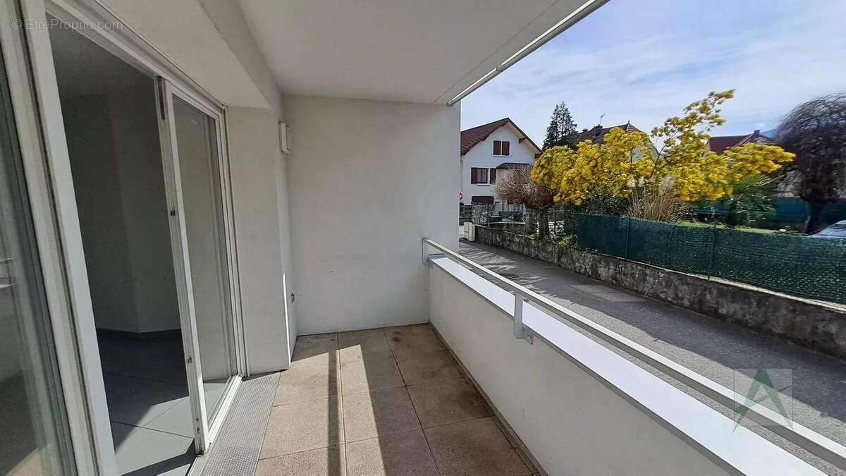 Appartement à BARBERAZ