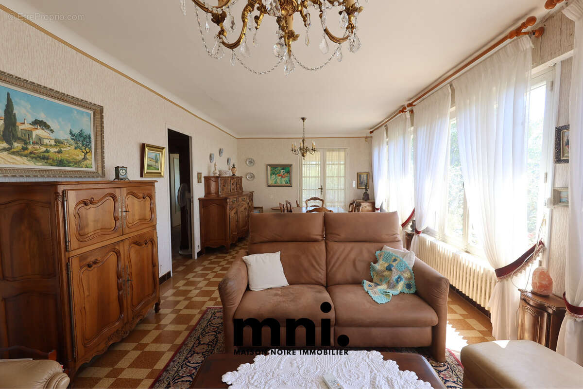 Maison à SIX-FOURS-LES-PLAGES