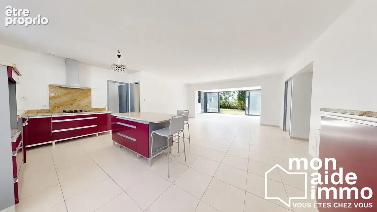 Maison 5 pièces 130 m² à vendre à Fargues-Saint-Hilaire (33370) - photo 6