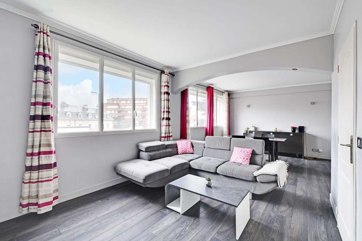 Appartement à COLOMBES