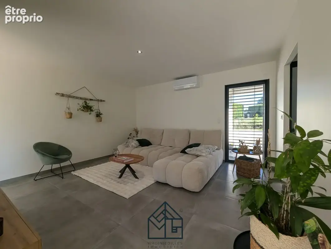 Maison contemporaine récente, performante et parfaitement équipée, à découvrir à Ouches. - photo 12