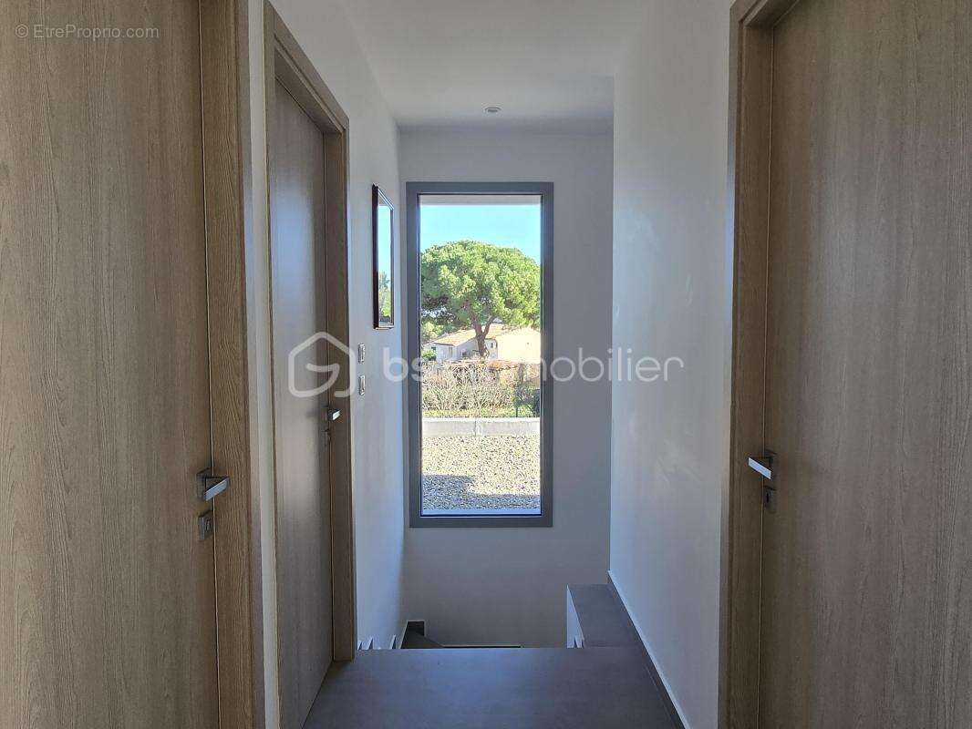 Maison à PUGET-SUR-ARGENS