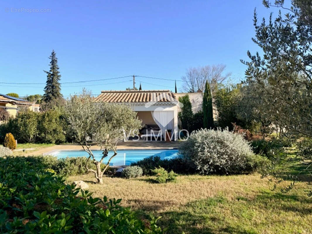 Maison à VAISON-LA-ROMAINE