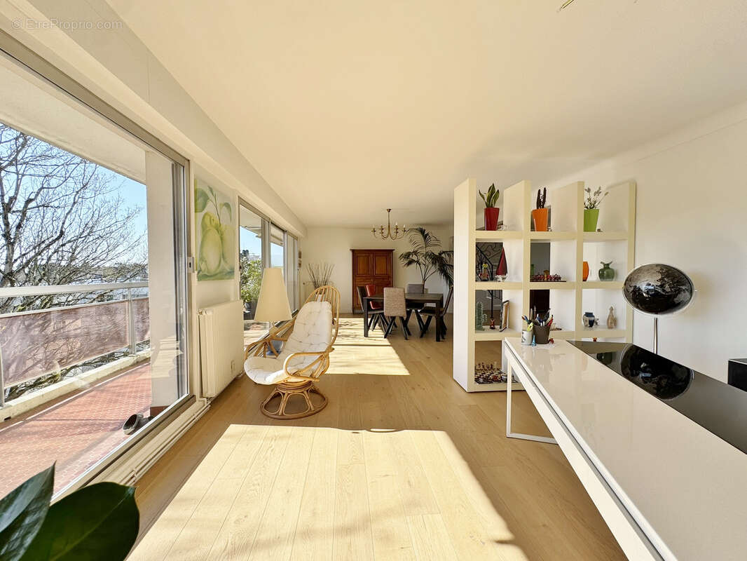 Appartement en Duplex Dernier Etage Entièrement sur Terrasses - photo 6