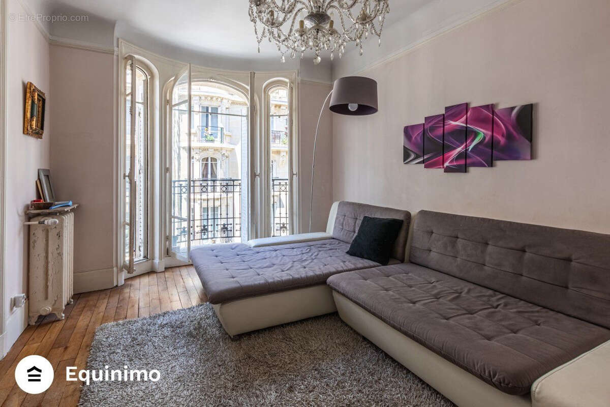 Appartement à PARIS-15E