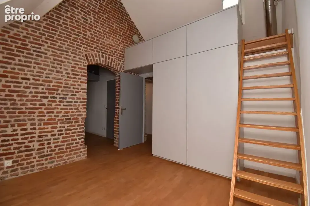 Maison 556 m² à Valenciennes  - photo 9
