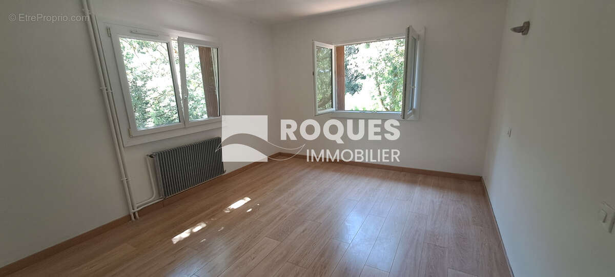A VENDRE, Proche Lodève, Maison 159 m2 en pleine nature sur 6002 m2 de terrain attenant - photo 20
